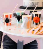 Halloween Honeycomb Cups (x8) - Image 2