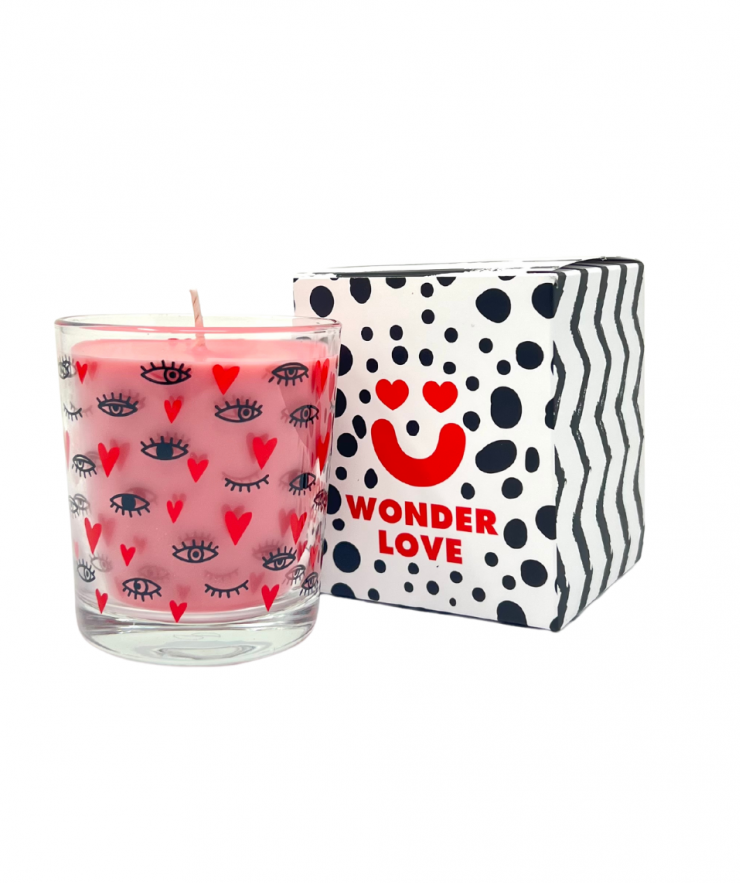 16725 Wonder Love Scented Candle, Cupcake - Image 1