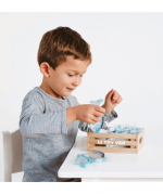 Le Toy Van Fresh Fish Crate - Image 3