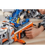 Heavy-duty Tow Truck - Image 10