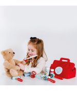 Le Toy Van Vintage Doctor Roleplay Wooden Kit - Image 3