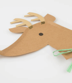 Meri Meri Reindeer With Raffia Bow Plates (x8) - Image 3