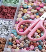 Maxi Box - 16 Colors of Nature Heishi Beads And Accessories - Image 4