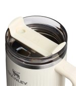 The Quencher H2.O Fluted Tumbler 1.18L, Cream Gloss - Image 3