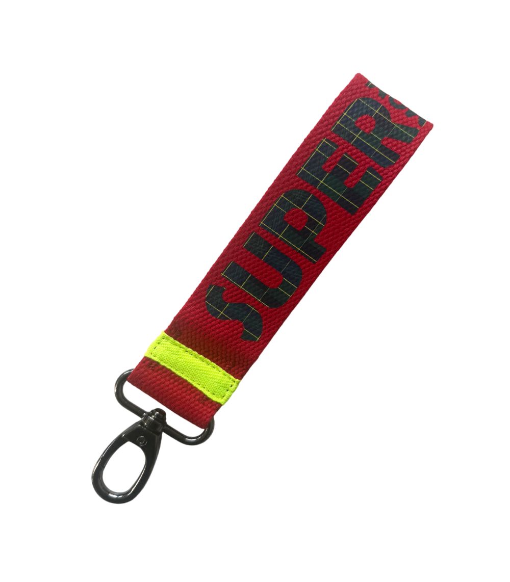 188 Super Mom Keychain, Green/Red - Image 1