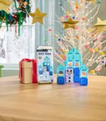 Magna-Tiles MicroMAGS Winter Wonder Travel Set - Image 4