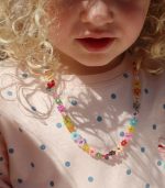 Flower Field Necklace And Bracelet Set - Image 3