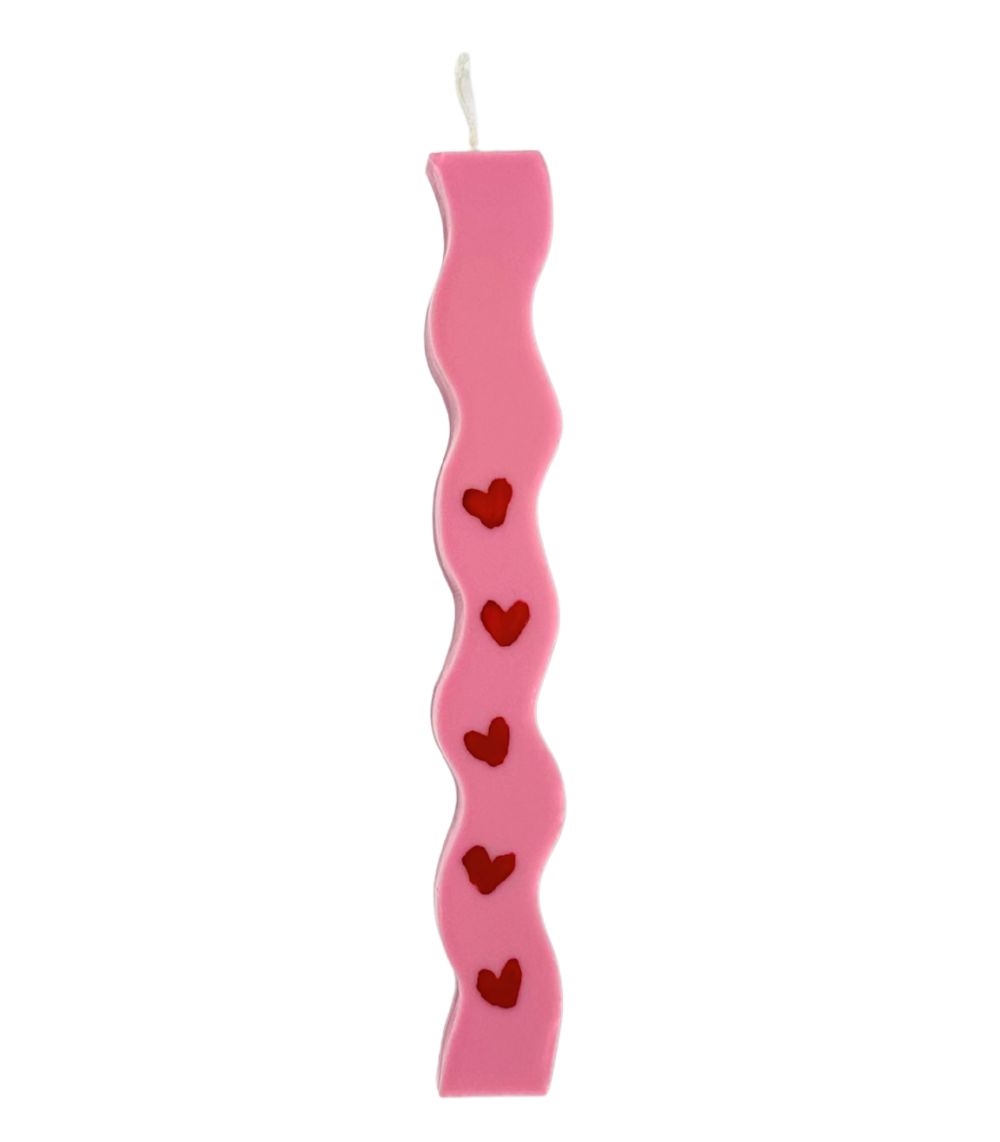 83 The Sweetheart Wave Easter Candle - Image 1