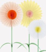Meri Meri Large Stand Up Flower Decorations (x 3) - Image 3
