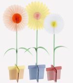 Meri Meri Large Stand Up Flower Decorations (x 3) - Image 6