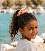 Kiddoz Sandy Claws Scrunchie - Image 2