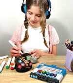 Vivid Pop! Water Based Paint Markers - Classic - Set of 8 - Image 6