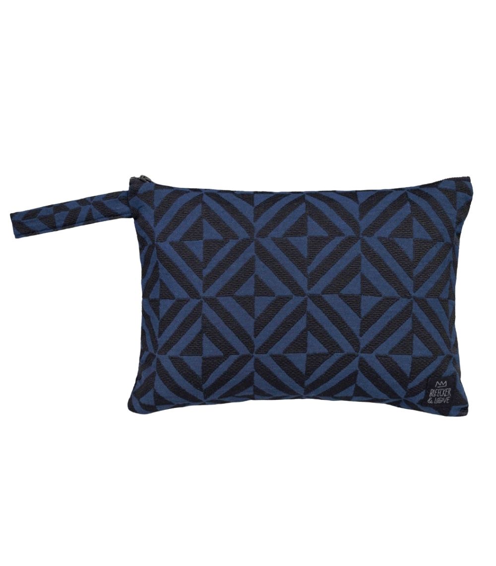 26 Eagle Medium Bag - Image 1