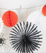 Meri Meri Halloween Honeycomb Shapes Garland - Image 3