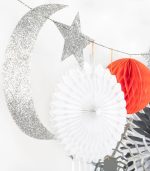Meri Meri Halloween Honeycomb Shapes Garland - Image 4