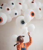 Meri Meri Eyeball Halloween Balloon Garland Kit - Image 2